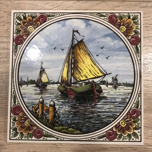 Dutch decorative tile - Sailboat - Picture 1 of 3